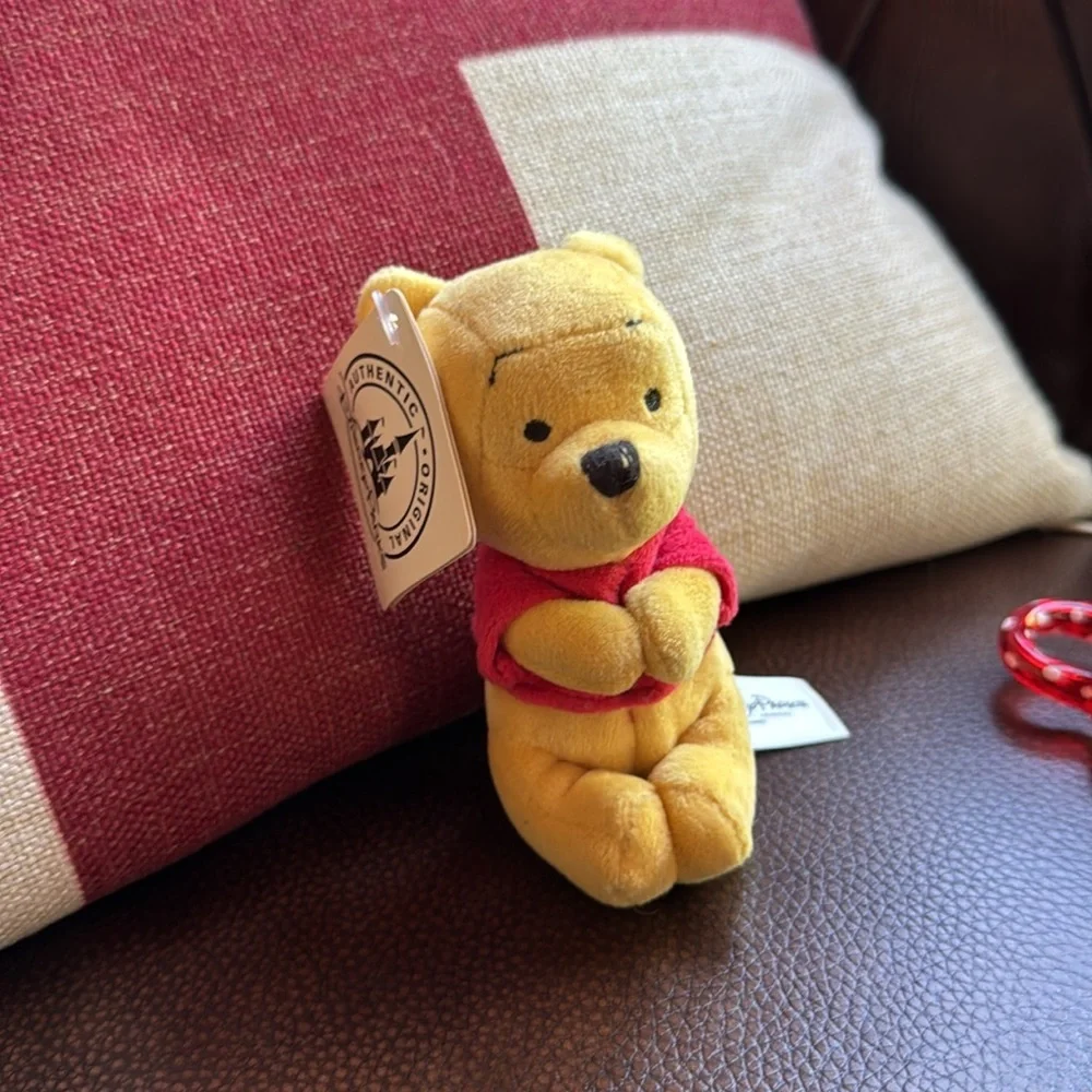 Disney Parks Winnie the Pooh Plush Magnet with Minnie Mouse Pen